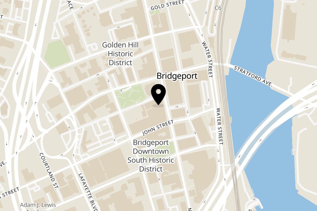 Map showing the location of Una Dolce Vita on 940 Broad St in Bridgeport